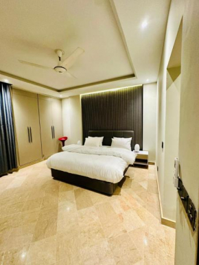 Savoy Suites